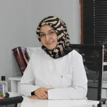 Dt. Songül Parlak Yıldız — Diş Hekimi, Sivas. Portre fotoğrafı.
