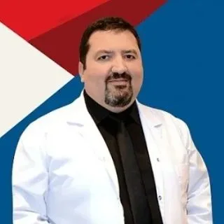 Prof. Dr. Cenap Zeybek — Bağcılar, İstanbul. Portre fotoğrafı.
