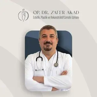 Op. Dr. Bekir Zafer Akad — Plastik Rekonstrüktif Ve Estetik Cerrahi, Kuşadası, Aydın. Portre fotoğrafı.