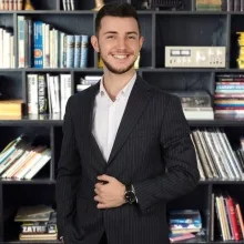 Kl. Psk. Doğu Yıldırım — Psikoloji, İstanbul. Portre fotoğrafı.