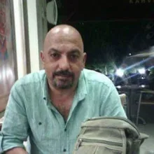 Dt. Deniz Savran — Diş Hekimi, İzmir. Portre fotoğrafı.