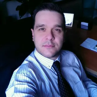 Op. Dr. Serdar Şiyve profilinde yer alan galeri fotoğrafı.