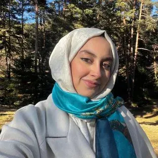 Psk. İclal Memişoğlu Erdoğan — Psikoloji, Bolu. Portre fotoğrafı.