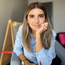 Psk. Nisa Bendeş Makar — Bursa. Portre fotoğrafı.