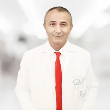 Uzm. Dr. Vedat Öztürk — Çocuk Sağlığı Ve Hastalıkları, Etimesgut, Ankara. Portre fotoğrafı.