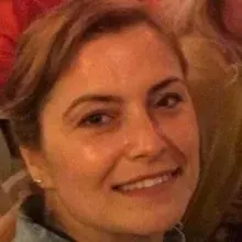 Fzt. Aslıhan Özgür — Fizyoterapi Ve Rehabilitasyon, Antalya. Portre fotoğrafı.
