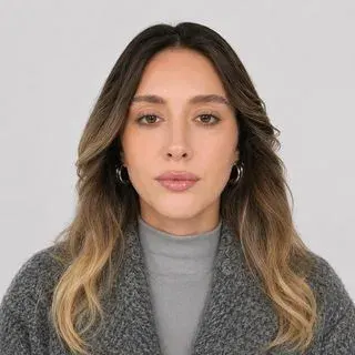 Psk. Ceyda Sönmez — Psikoloji, Ünye, Ordu. Portre fotoğrafı.