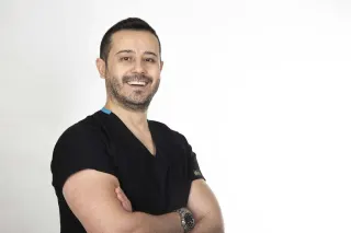 Uzm. Dt. Tayfun Turna profilinde yer alan galeri fotoğrafı.