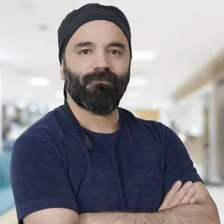 Uzm. Dr. Habib Emrah Kaya — Anesteziyoloji Ve Reanimasyon, Şanlıurfa. Portre fotoğrafı.