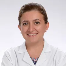 Uzm. Dr. Semiha Uzunalioğlu — Bursa. Portre fotoğrafı.