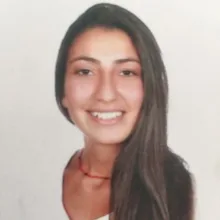 Kl. Psk. Yağmur Arslan — Psikoloji, Şişli, İstanbul. Portre fotoğrafı.