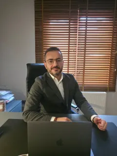 Op. Dr. Furkan Karaloğlu profilinde yer alan galeri fotoğrafı.