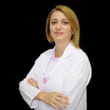 Op. Dr. Aliya İsgandarova Şeneldir — Kadın Hastalıkları Ve Doğum, İstanbul. Portre fotoğrafı.