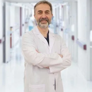 Uzm. Dr. Mehmet Fatih Göçer — Üroloji, Osmangazi, Bursa. Portre fotoğrafı.