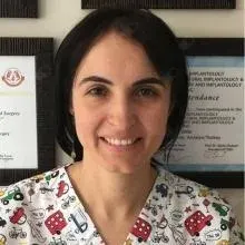 Dr. Dt. Funda Yüksel — Eskişehir. Portre fotoğrafı.