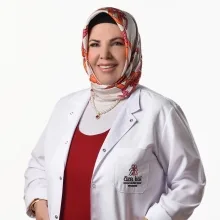 Uzm. Dr. Nilgün Özkan Çelikel — Dermatoloji, Gebze, Kocaeli. Portre fotoğrafı.