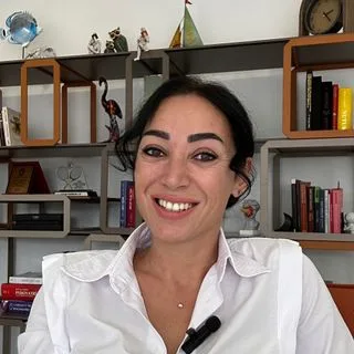 Kl. Psk. Meltem Bilgici — Antalya. Portre fotoğrafı.