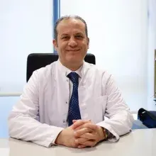 Prof. Dr. Selim Candan — İstanbul. Portre fotoğrafı.