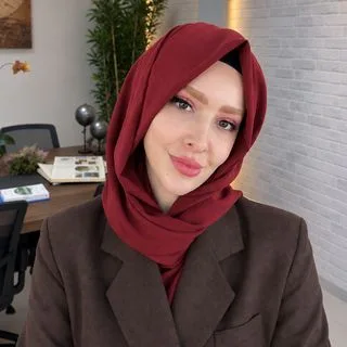 Uzm. Dyt. Dilara Turan Karayel — Diyetisyen, Kocaeli. Portre fotoğrafı.