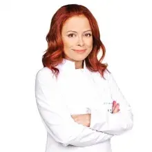Dr. Öğr. Üyesi Refika Hande Karakahya — Göz Hastalıkları. Portre fotoğrafı.