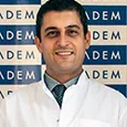 Uzm. Dr. Burak Civelek — Tıbbi Onkoloji, Melikgazi, Kayseri. Portre fotoğrafı.