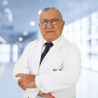 Prof. Dr. Osman Fadıl Kara — Kadın Hastalıkları Ve Doğum, Amasya. Portre fotoğrafı.