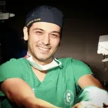Op. Dr. Burak Olgun — Kulak Burun Boğaz, Bakırköy, İstanbul. Portre fotoğrafı.