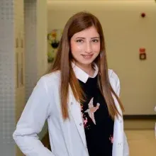 Dyt. Deniz Özdemir Oprukçu — Diyetisyen. Portre fotoğrafı.