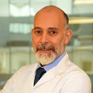Prof. Dr. Mehmet Murad Başar — Üroloji, İstanbul. Portre fotoğrafı.
