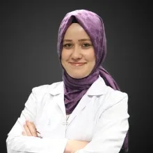 Uzm. Fzt. Ayşenur Özeren — Fizyoterapi Ve Rehabilitasyon, Ankara. Portre fotoğrafı.