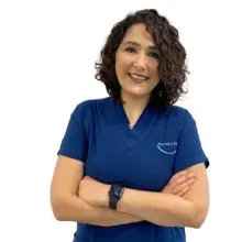Dt. Meral Aydoğan — Diş Hekimi, Karaman. Portre fotoğrafı.