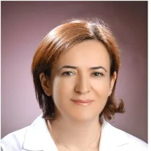 Prof. Dr. Ayten Ferahbaş Kesikoğlu — Dermatoloji, İstanbul. Portre fotoğrafı.