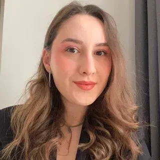 Psk. Merve Yılmaz Muslu — Psikoloji, Gümüşhane. Portre fotoğrafı.
