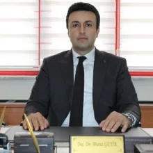 Prof. Dr. Abidin Murat Geyik — Beyin Ve Sinir Cerrahisi, Gaziantep. Portre fotoğrafı.