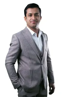 Uzm. Dr. Ömer Uçur profilinde yer alan galeri fotoğrafı.