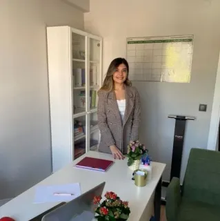 Dyt. Yağmur Kars profilinde yer alan galeri fotoğrafı.