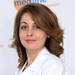 Uzm. Dr. Meriç Zeydan — İç Hastalıkları, Çukurova, Adana. Portre fotoğrafı.