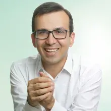 Doç. Dr. Mesut Yıldız — Psikiyatri, Pendik, İstanbul. Portre fotoğrafı.