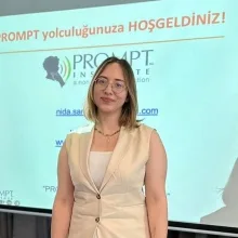 Dkt. Reyhan Demir — Dil ve Konuşma Terapisi, Konya. Portre fotoğrafı.