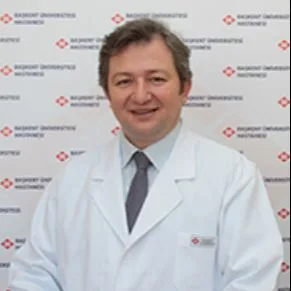 Doç. Dr. Altuğ Kut — Aile Hekimliği, Çankaya, Ankara. Portre fotoğrafı.