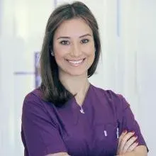 Dr. Dt. Aydan Coşkun Ateş — İstanbul. Portre fotoğrafı.
