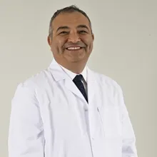 Op. Dr. Etihan Cantürk — Göz Hastalıkları, Odunpazarı, Eskişehir. Portre fotoğrafı.