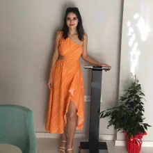 Dyt. Şeyma Çelik — Diyetisyen, Uşak. Portre fotoğrafı.