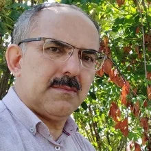 Prof. Dr. Şakir Özen — Psikiyatri, Antalya. Portre fotoğrafı.