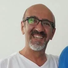 Dt. Selim Selçuk — Diş Hekimi, Muratpaşa, Antalya. Portre fotoğrafı.