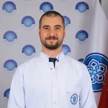 Dr. Dt. Onur Ağmaz — Ankara. Portre fotoğrafı.