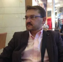 Dt. İbrahim Acarca — Diş Hekimi, Karacabey, Bursa. Portre fotoğrafı.