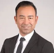 Prof. Dr. Onur Konuk — Göz Hastalıkları, Ankara. Portre fotoğrafı.