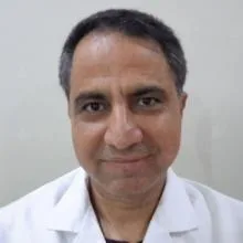 Uzm. Dr. Lokman Başboğa — Fiziksel Tıp Ve Rehabilitasyon, Diyarbakır. Portre fotoğrafı.