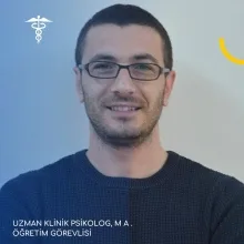 Uzm. Psk. Ferhat Akpınar — Psikoloji, Beylikdüzü, İstanbul. Portre fotoğrafı.